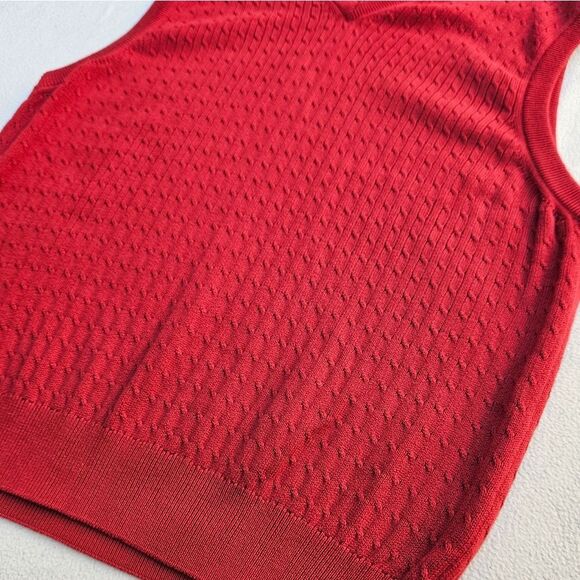 NWOT Lyle & Scott Red Sweater Vest Size M - Picture 6 of 9